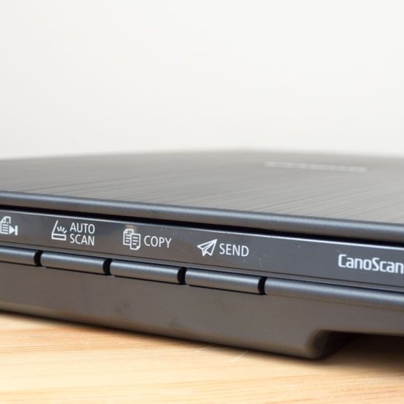 Canon CanoScan LiDE 400 Canon CanoScan LiDE 400